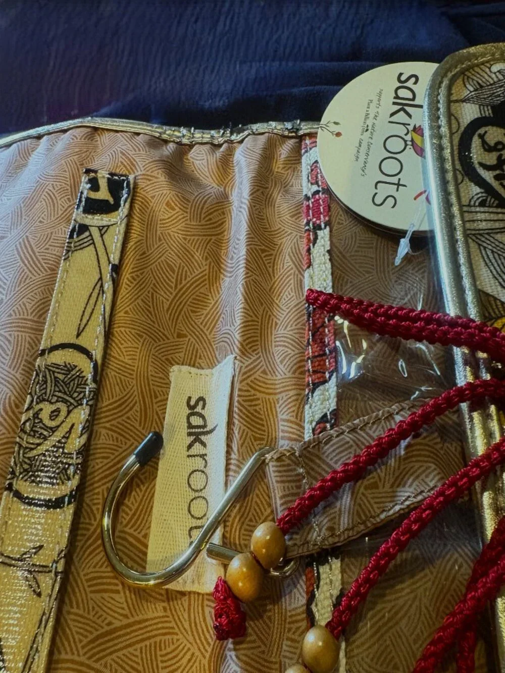 Sakroots Jewelry Accessory Hanger bag Red Cord & Wooden beads NWT